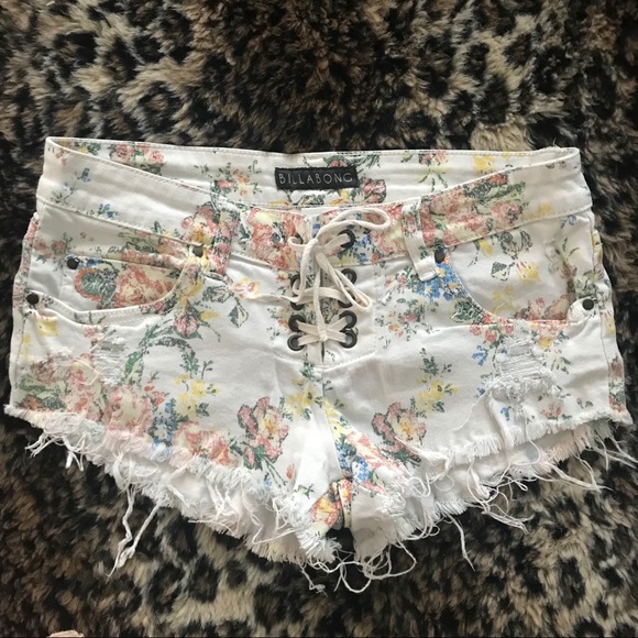 billabong lite hearted shorts